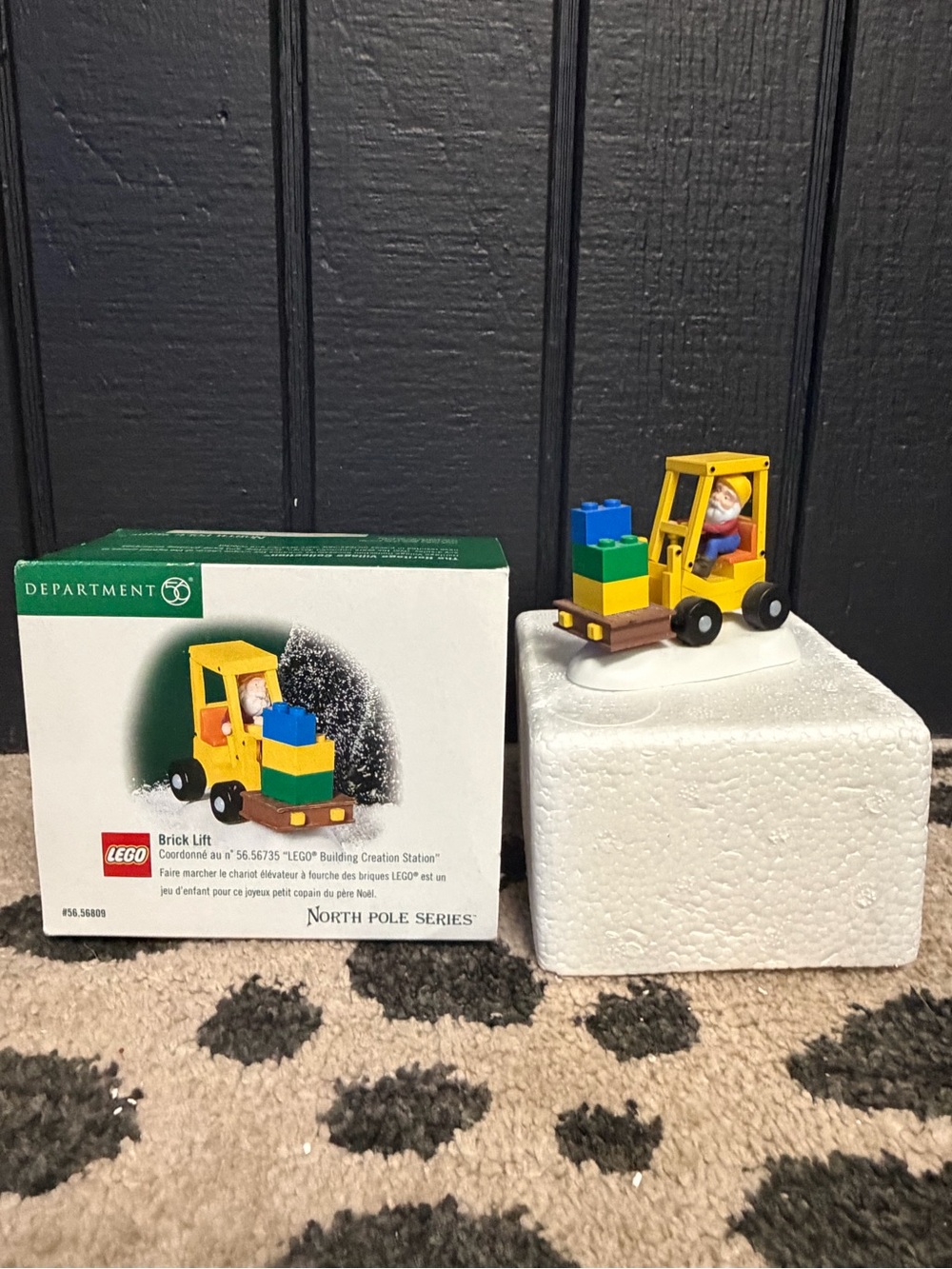 Department 56 LEGO Brick Lift 56809 North Pole Series Christmas Village Box